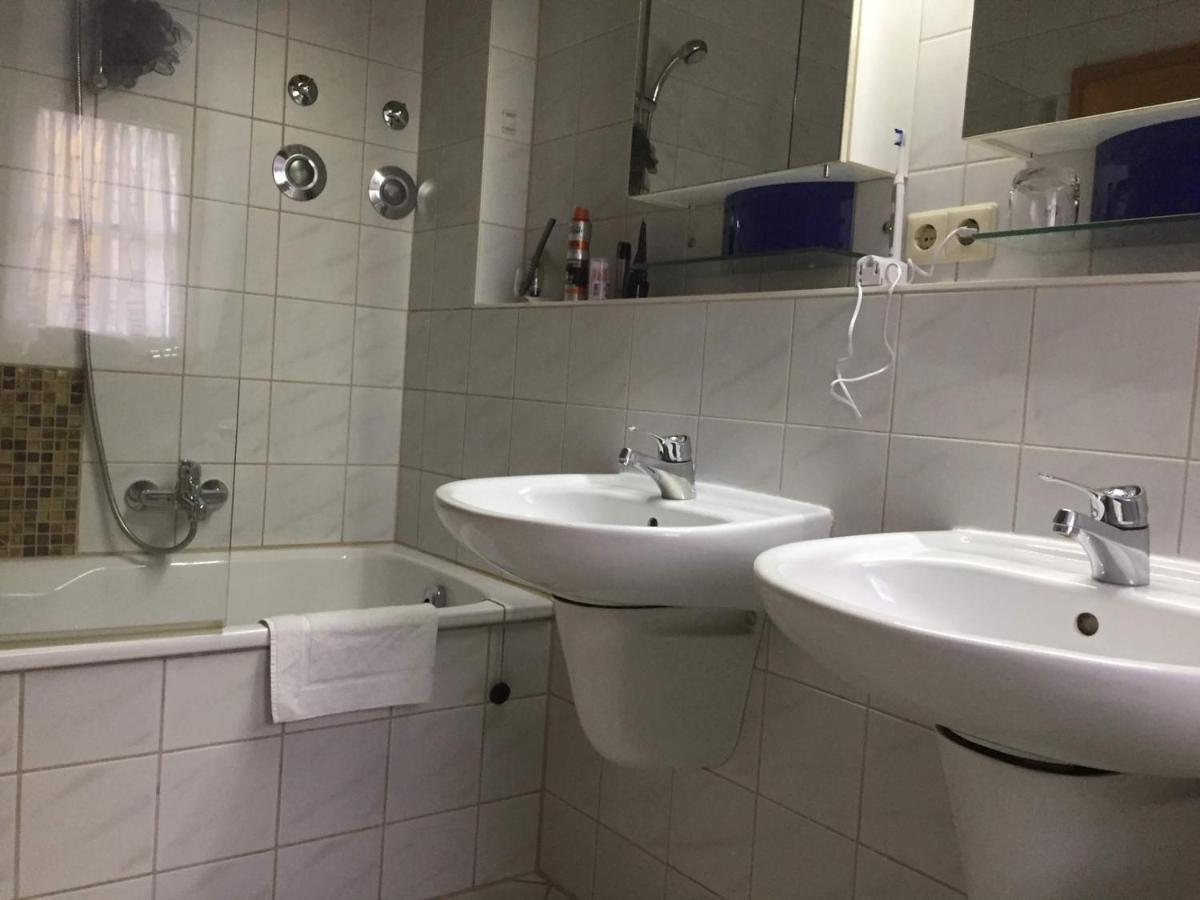 Hotel Garni Wiestor Иберлинген Экстерьер фото