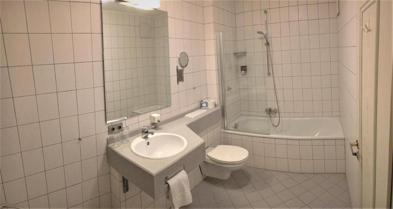 Hotel Garni Wiestor Иберлинген Экстерьер фото
