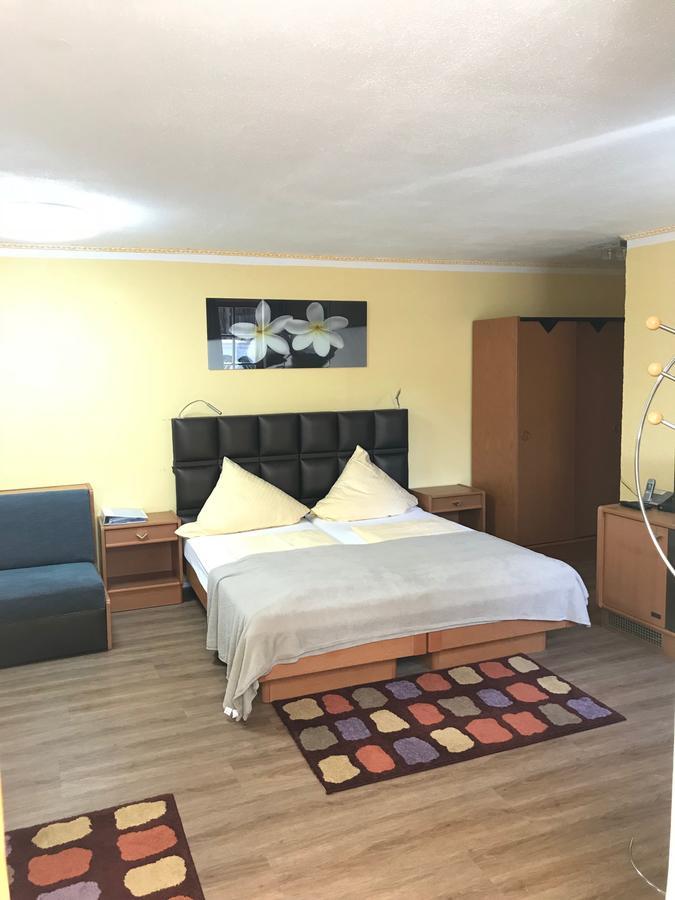 Hotel Garni Wiestor Иберлинген Экстерьер фото